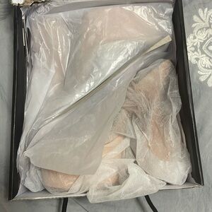 NWT FashionNova heels